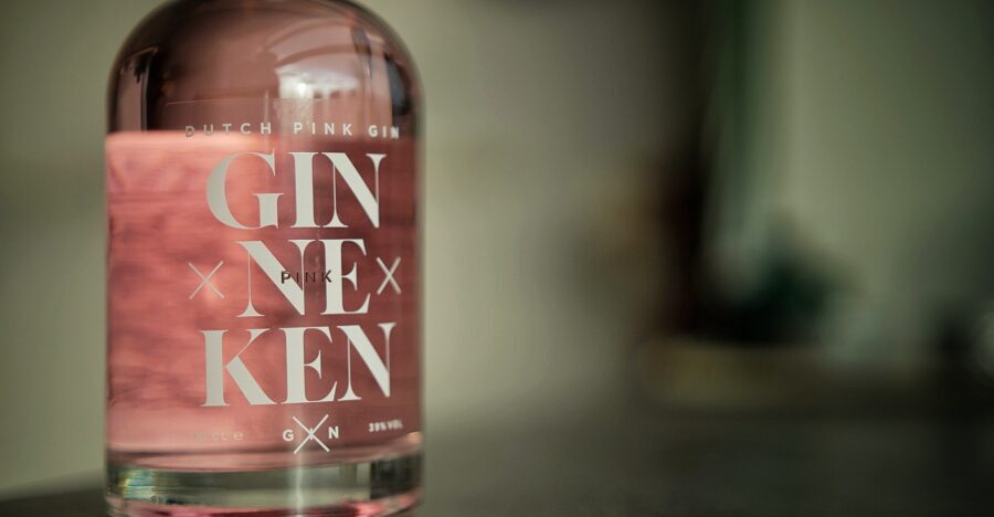 Flavoured Gin The Art of Drinks Fotocredits Albert van Beeck Calkoen Gin 